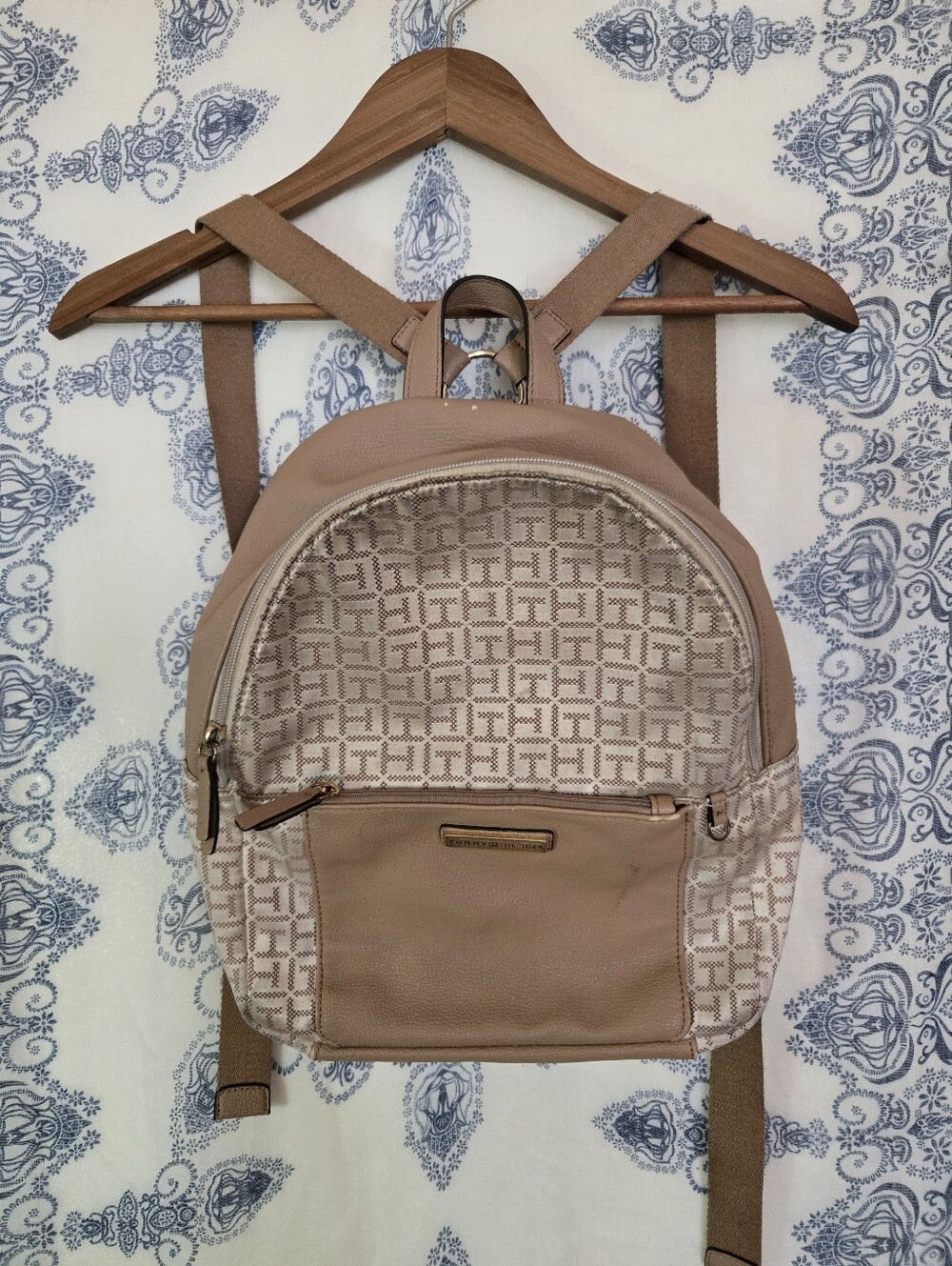 Tommy Hilfiger Monogram Backpack Beige/Taupe Y2K Preppy